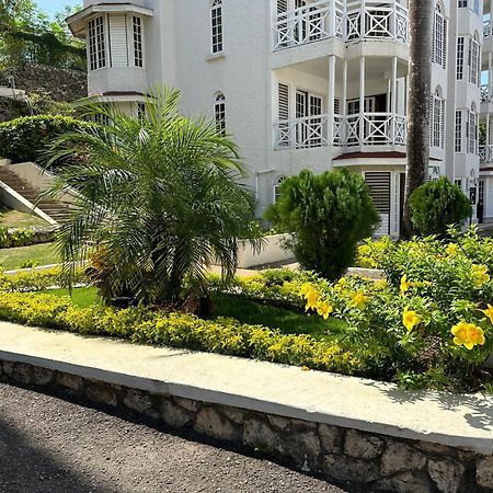 Falcon Islandview - Airport Pickup Available - 24Security Montego Bay Extérieur photo