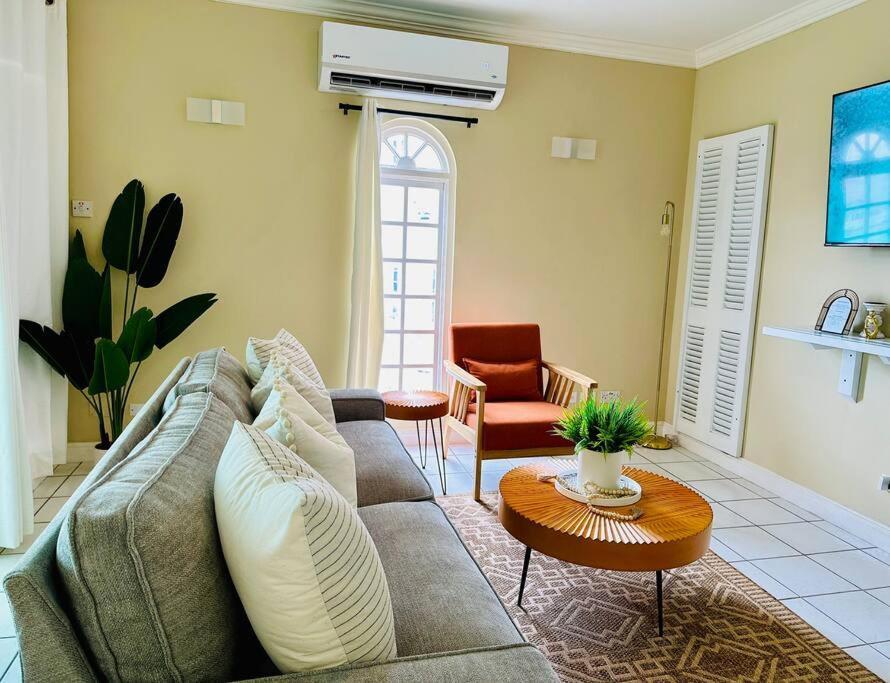 Falcon Islandview - Airport Pickup Available - 24Security Montego Bay Extérieur photo